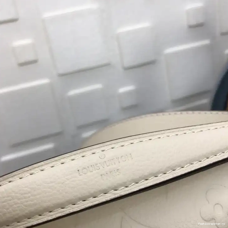 Fashionrepsfam ru 19B570353 Bags LV 0802